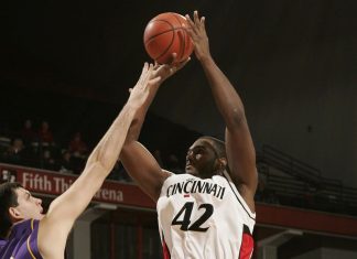 Cincinnati Bearcats: Steve Toyloy, former men’s basketball player, dead at 37